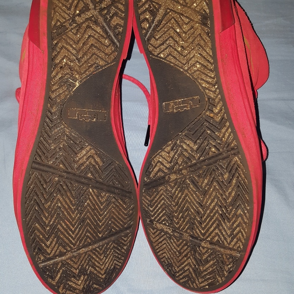 NIKE LEBRON 12 XII NSW LifeStyle QS - Picture 4 of 8